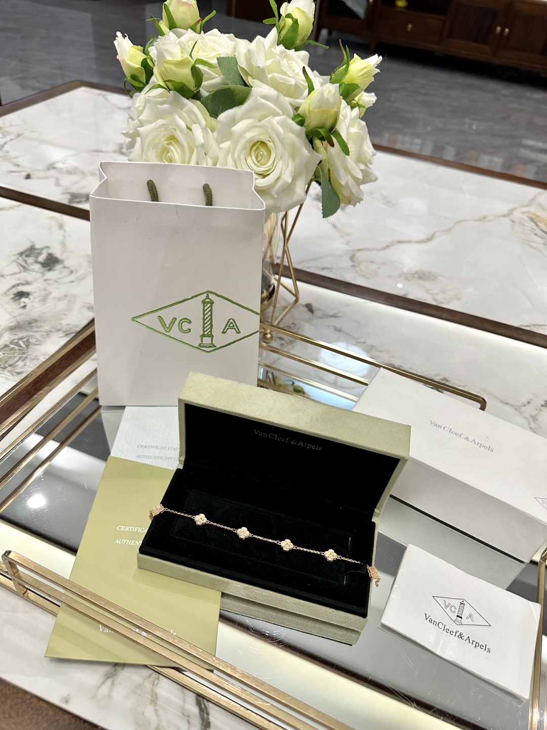 VAN CLEEF ARPELS jewelry model 133